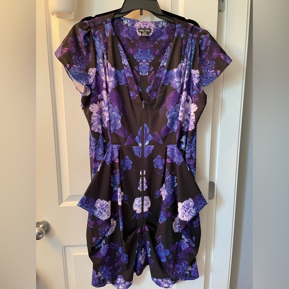 City Chic Dresses & Skirts - City Chic Black and Purple Floral dress